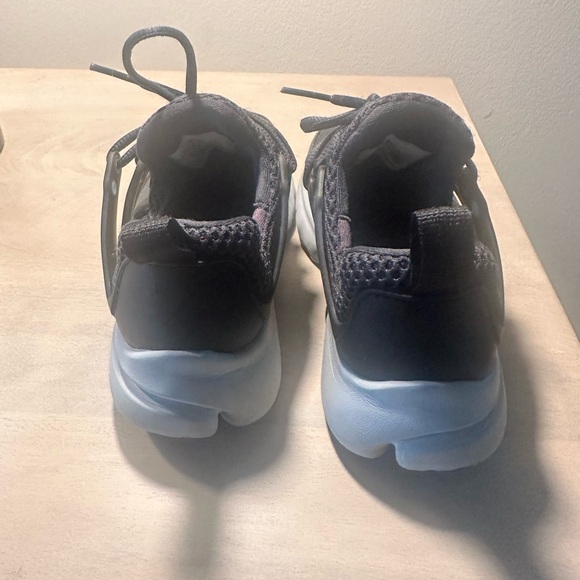 ❌SOLD❌ Nike Presto - Picture 3 of 4